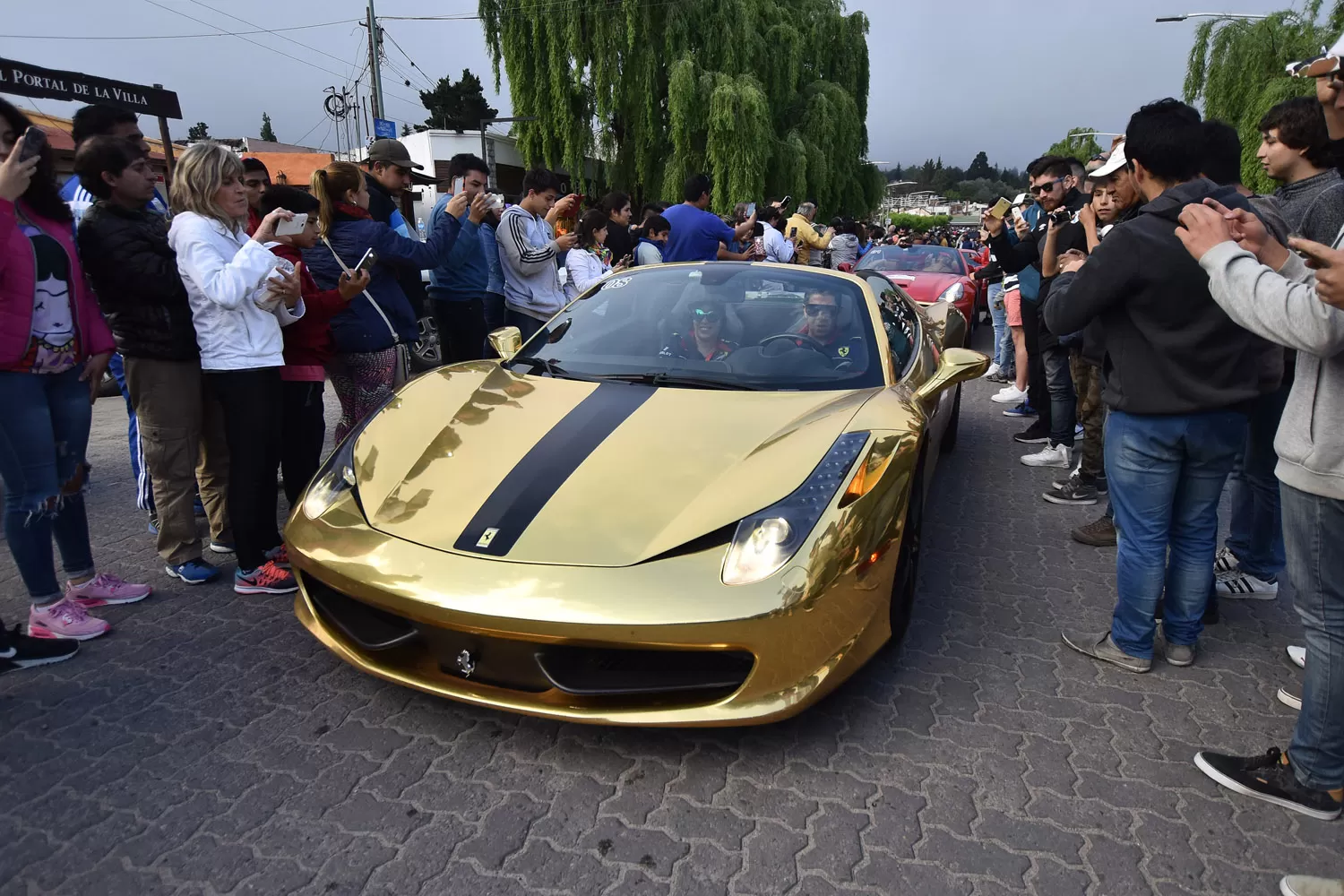 Segundo Encuentro de Ferraris más grande Sudamérica. Los 40 mejores autos del mundo. FOTO LA GACETA/ OSVALDOL RIPOLL.