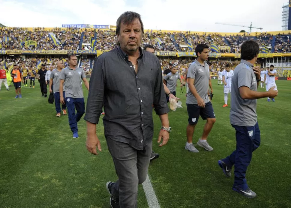 ORGULLOSO. Zielinski no se fue feliz de Rosario solo porque los suplentes ganaron por primera vez en Rosario. Los jugadores le mostraron que puede contar con ellos Foto de Marcelo Manera