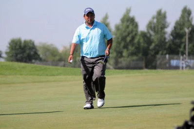 Monroy tuvo la ronda ideal y empezó puntero en Luján