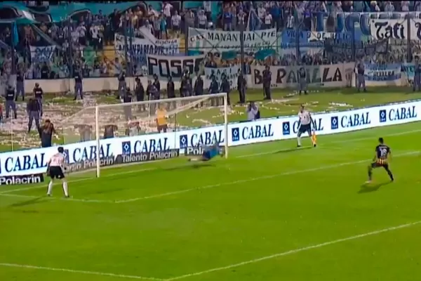 Video: este es el penal que tapó “Oso” Sánchez y que llevó a Atlético a la final