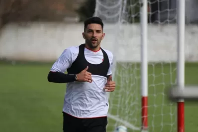 Maxi Martínez, el último refuerzo del Santo, está feliz y listo para la batalla