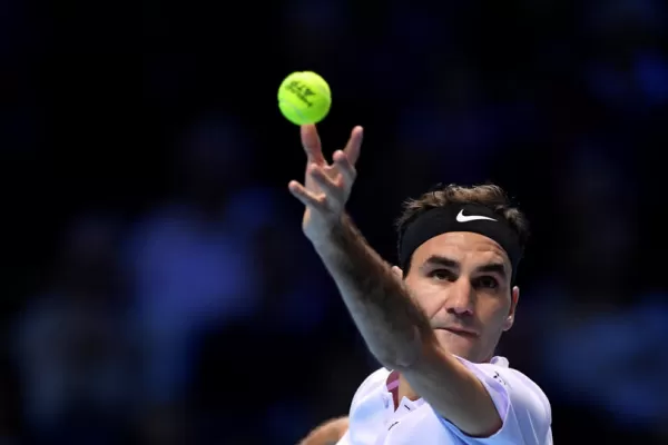 Federer resolvió bien ante Sock y Nadal debuta hoy