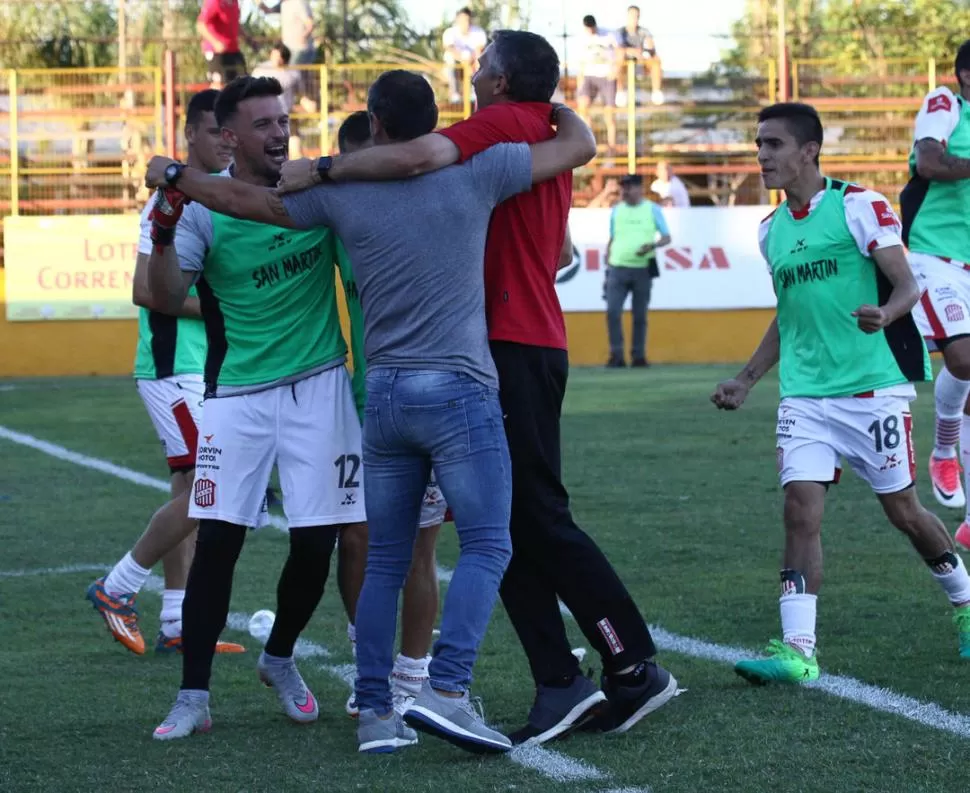 Cagna festejó con todo el triunfo, le agradeció el respaldo a la CD y las ganas a sus jugadores