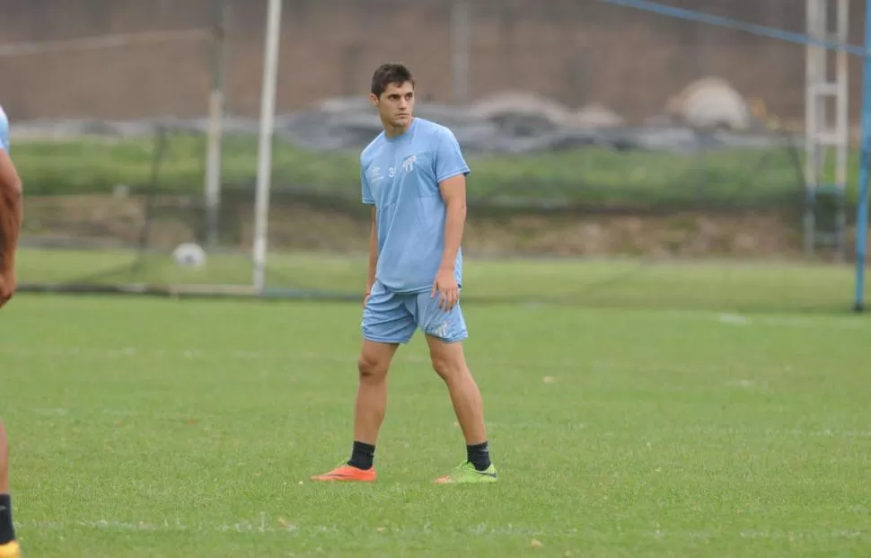 LUCHADOR. Risso Patrón llegó a debutar en Atlético porque nunca bajó los brazos la gaceta / foto de franco vera