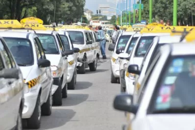 Es obligatorio el uso del aire acondicionado en taxis y en colectivos