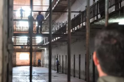 Citaron al director y a otros funcionarios del Instituto Penales por la denuncia del preso asesinado