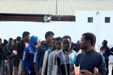 Esclavizan a los africanos que quieren huir hacia Europa