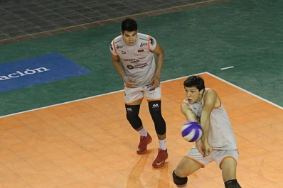 Monteros Voley asegura el show