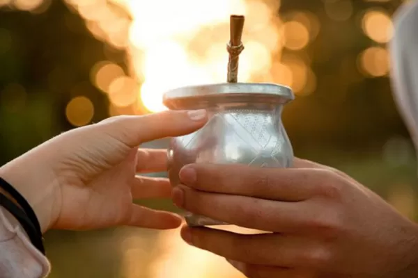Hoy se celebra el Día Nacional del Mate: claves para disfrutar la bebida nacional