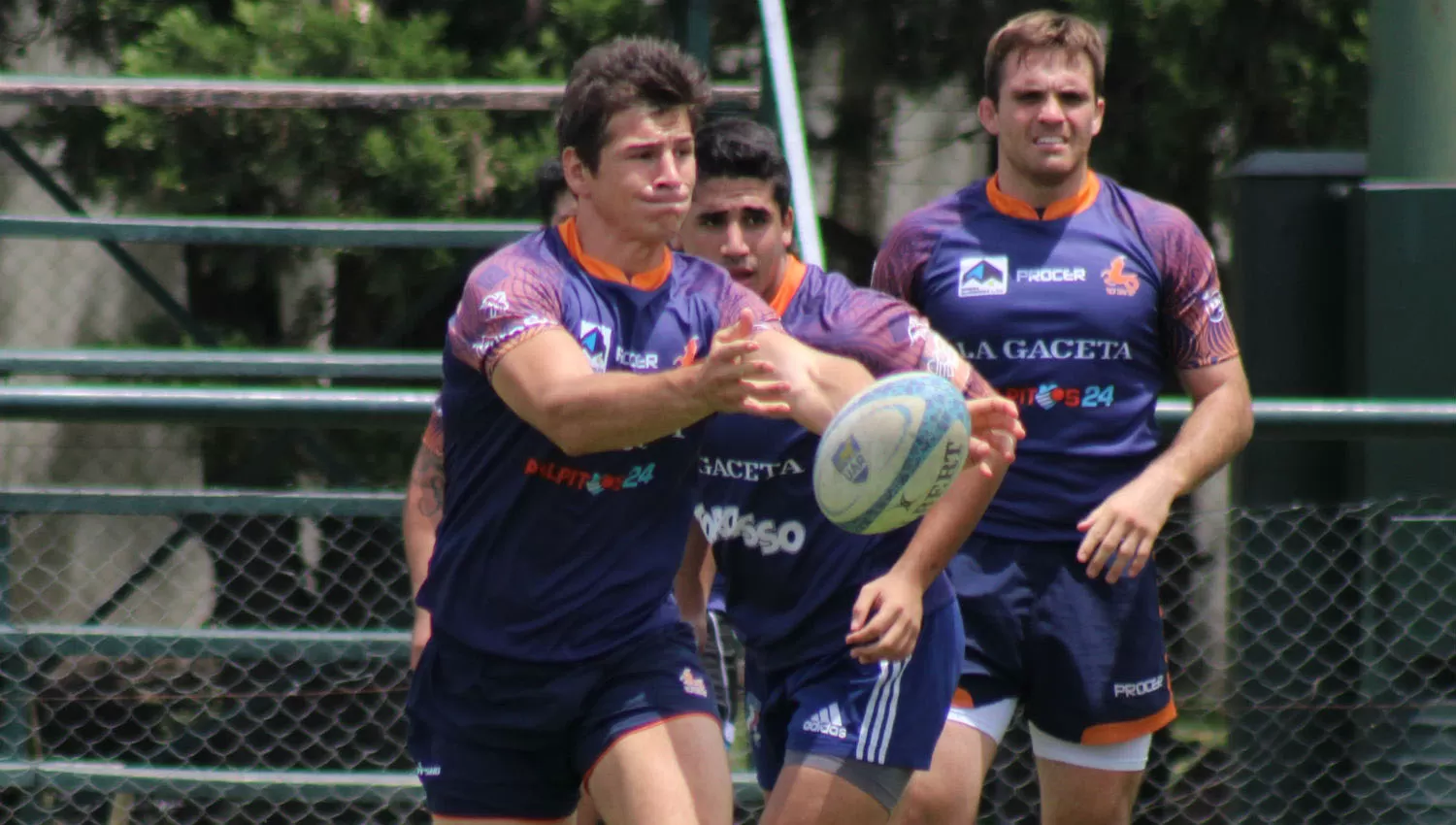 FOTO TOMADA DE PRENSA UNIÓN DE RUGBY DE TUCUMÁN.