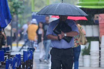 Renovaron la alerta por lluvias y tormentas para Tucumán: cómo estará el tiempo el fin de semana