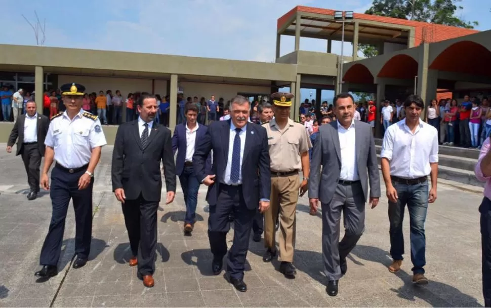 CAPITÁN CÁCERES. Jaldo, Juri y Amado recorrieron el nuevo edificio. Secretaría de Estado de Comunicación Pública