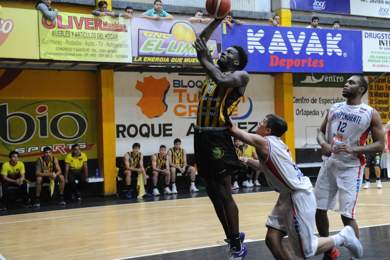 Lyonell Gaines Jr. tuvo 15' en su debut con los leones.
FOTO DE LA GACETA/HÉCTOR PERALTA