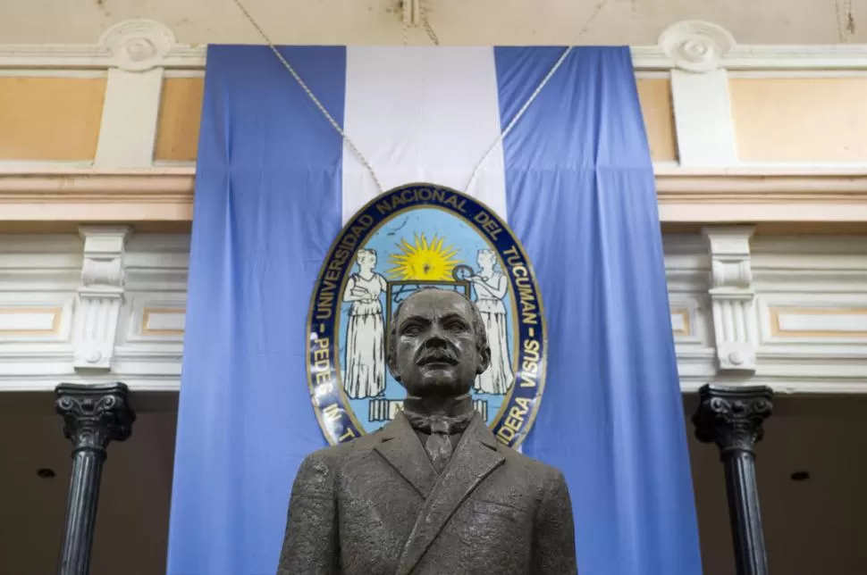 SIN RECURSOS. El Rectorado recibió en los últimos meses sólo dinero para el pago de la planilla salarial. la gaceta / foto de diego aráoz