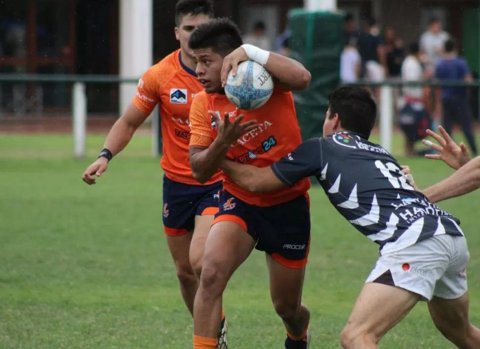 MENSAJE FINAL. Los “Naranjas” se despidieron del Argentino con un triunfo. prensa urt