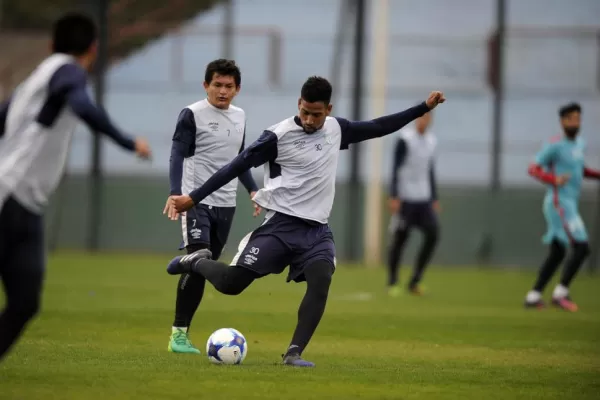 El Decano presenta un equipo con mayoría de titulares