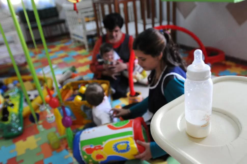 CUIDADOS ESENCIALES. El jardín maternal debe estar a cargo de docentes con título y contar con registro. la gaceta / foto de Inés Quinteros Orio (archivo)