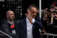 Allanaron dos empresas en la causa que investiga a Scioli por la venta de un terreno