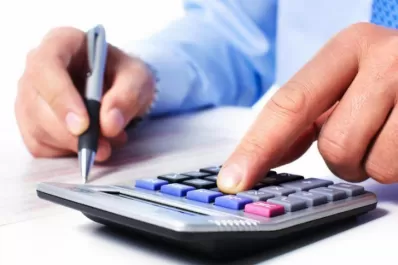 Oficializan el pago en cuotas del medio aguinaldo a estatales con salarios superiores a $ 80.000