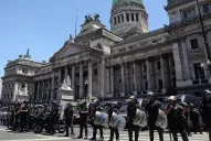 Más de 400 agentes y ningún arma letal: así es el operativo de seguridad en el Congreso