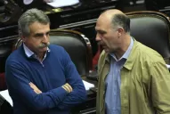 Una sesión que comenzó a los gritos y finalizó a los cacerolazos