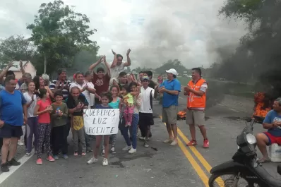 Cortan la Ruta 9, a la altura de Mancopa, porque desde el jueves están sin luz