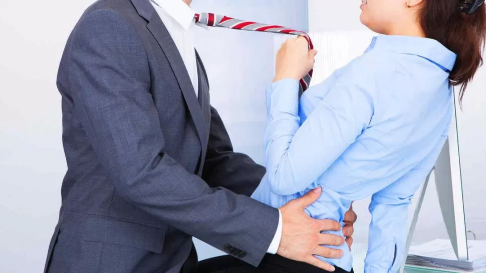 ANÁLISIS. “Es interesante pensar qué les pasa a los varones cuando los encaran. Algunos se desconciertan, otros tienen prejuicios”, dice Carmina Varela.  telemundo.com