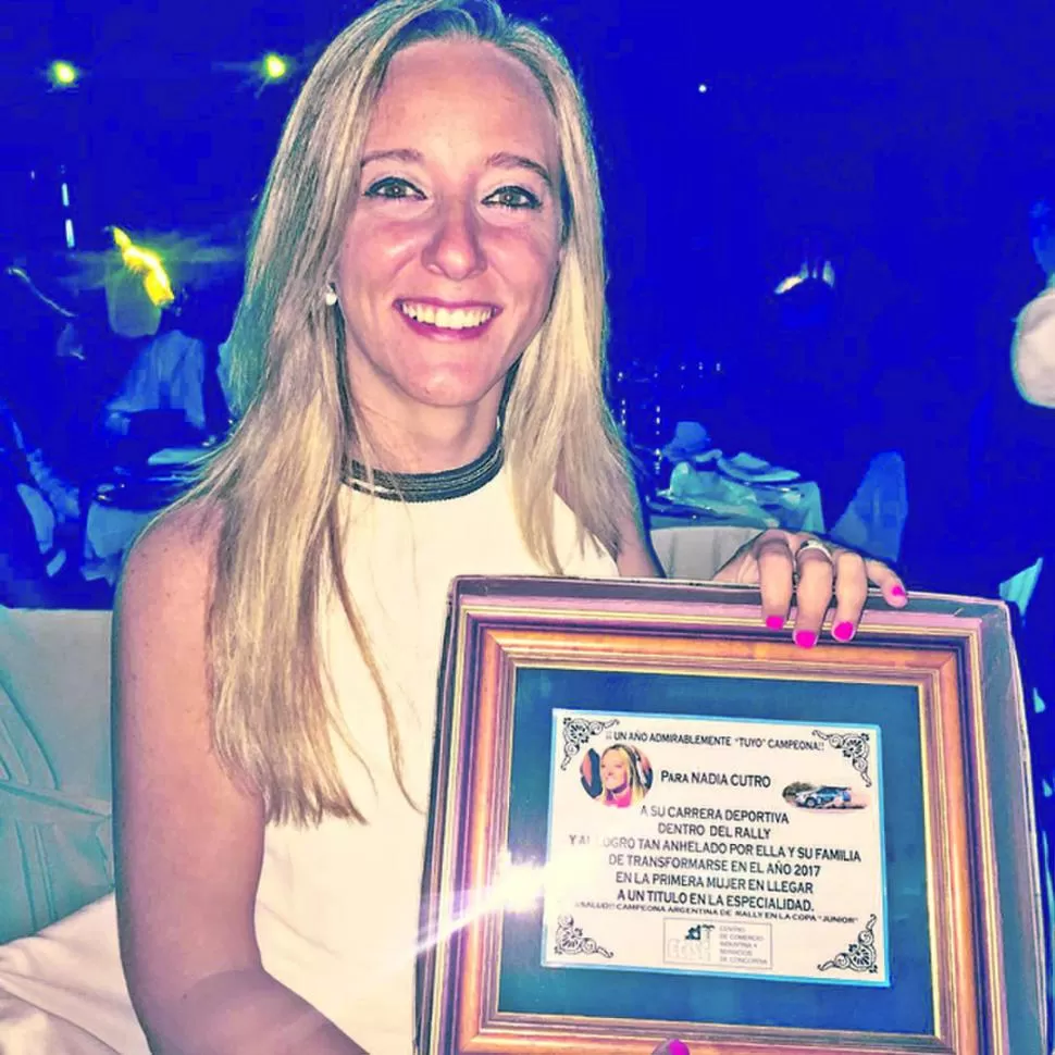 DE GALA. Cutro recibió un reconocimiento en Concordia. 