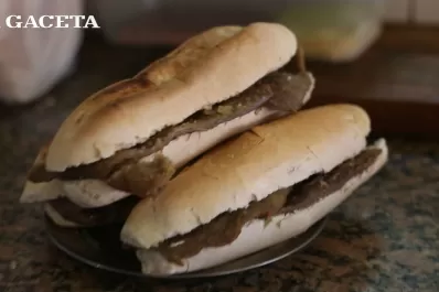 En Minotti, la “mila” sale sí o sí con cebollita o chimichurri