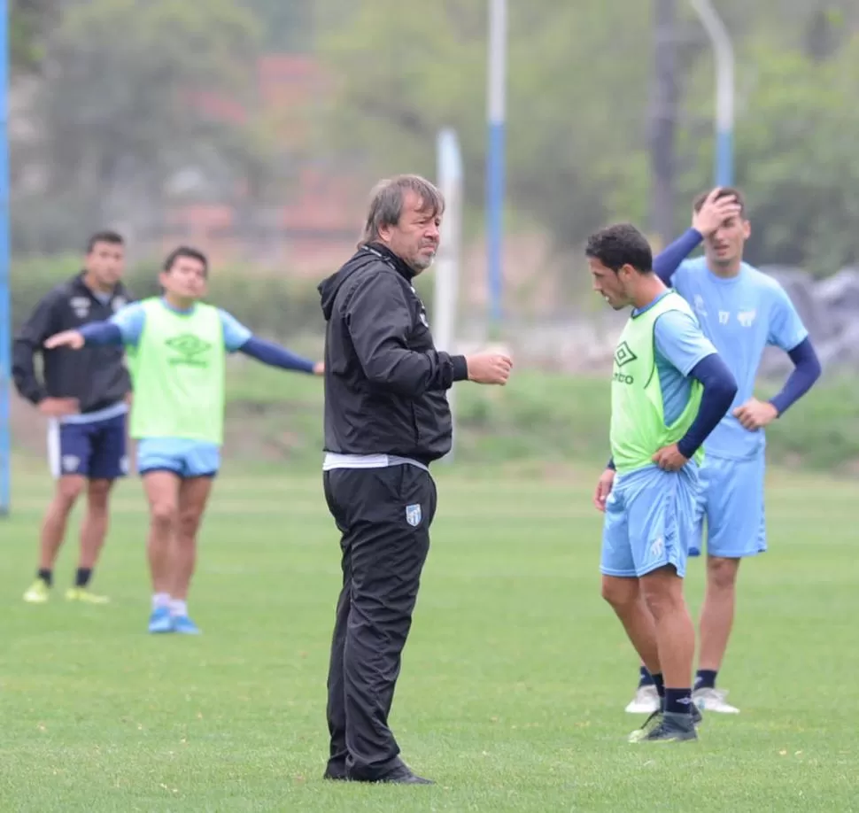 EL ELEGIDO. Zielinski quiere a Batalla, así que Atlético seguirá insistiendo. la gaceta / foto de hector peralta (archivo)