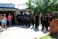 Un agente penitenciario de Santa Fe asesinó a balazos a su ex mujer y a otras cuatro personas