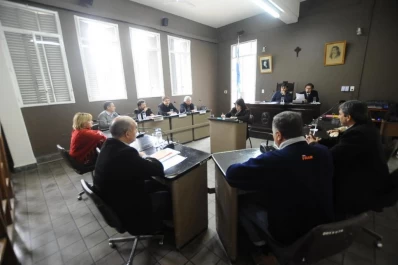 El Concejo de Concepción intima a Sánchez a que le gire plata para funcionar