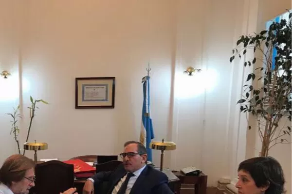 El poder y la trayectoria condicionan el reparto de las oficinas en el Senado