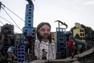 En La Plata quemarán 86 muñecos gigantes para celebrar la llegada del Año Nuevo