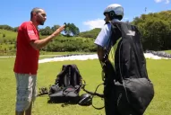La difícil decisión de volver a Loma Bola y acompañar en el vuelo a una pasajera