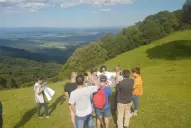 De una amigable despedida a un áspero diálogo en Loma Bola