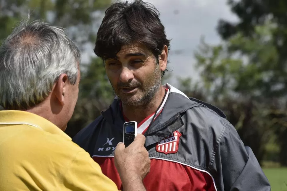 EN SILENCIO. Pasado el mediodía, Prediger abandonó la concentración “Santa” de Perico sin decir una sola palabra.  