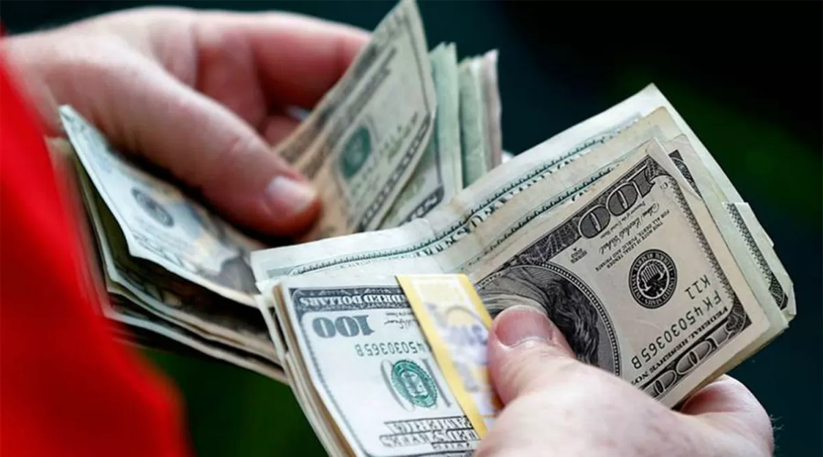 El dólar subió y cerró la semana en $ 19