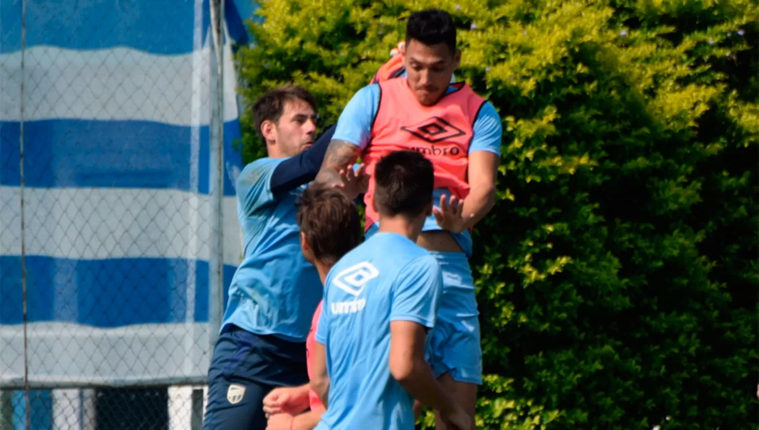 Atlético seguirá sumando minutos pensando en el arranque de la Superliga. FOTO TOMADA DE WWW.TWITTER.COM/ATOFICIAL