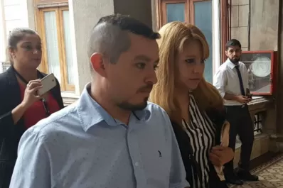 Mi hijo se fue como un luchador y dio vida, dijo el papá del niño que se ahogó en la colonia