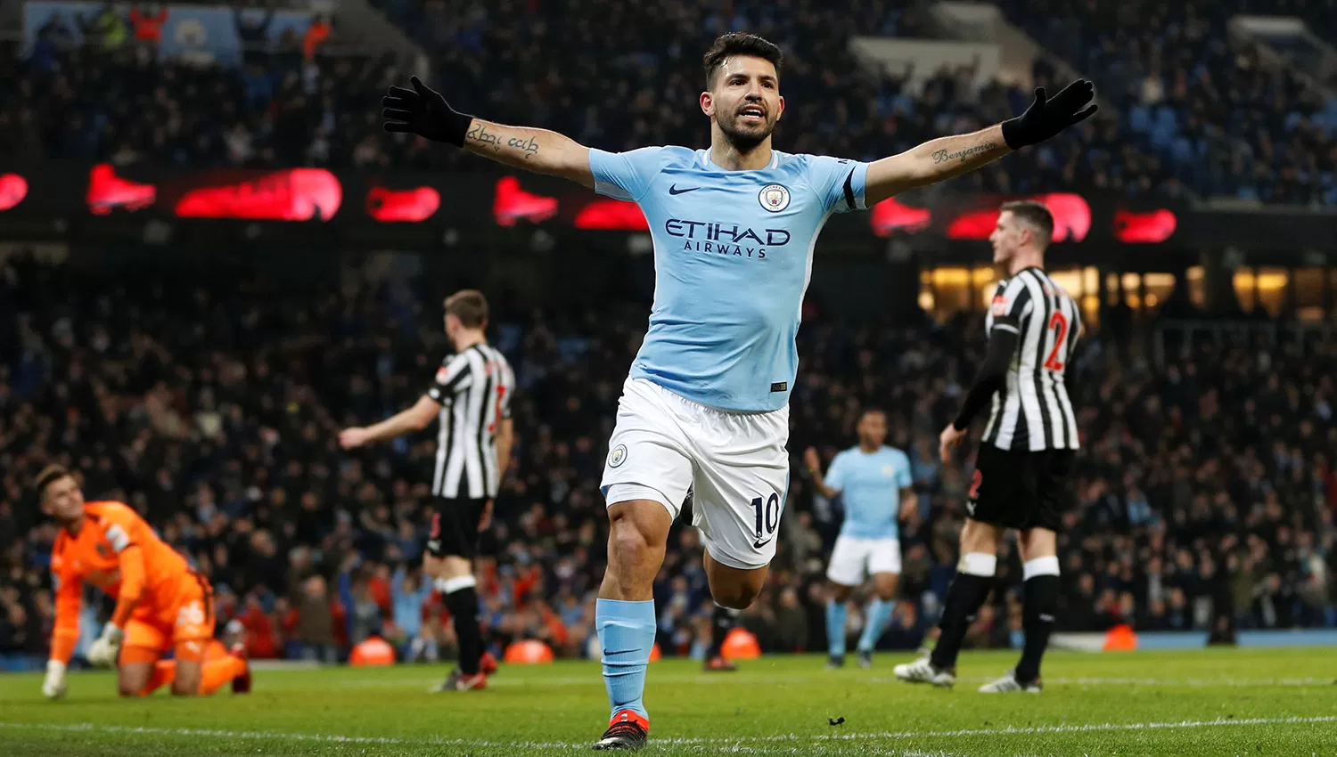 Agüero estuvo imparable. REUTERS