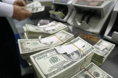 El dólar acumuló en la semana una suba general de 29 centavos