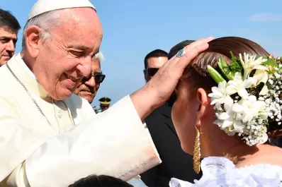 El papa Francisco insta a luchar contra la plaga del feminicidio