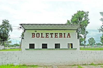 El pueblo de Graneros dividido por el amor a dos camisetas