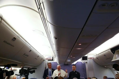 El Papa se disculpa con los abusados por curas