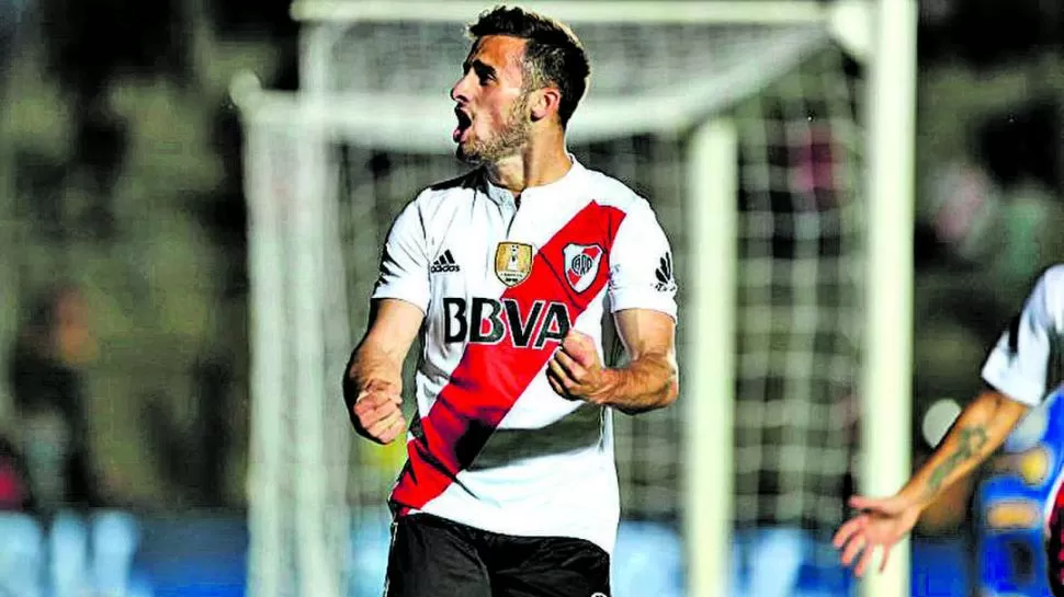 FESTEJO. Saracchi demostró que puede ser el dueño de la banda zurda de River. Filo News 