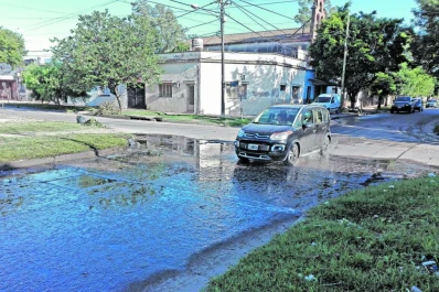 Quejas por la pérdida de aguas servidas y el mal olor en República del Líbano