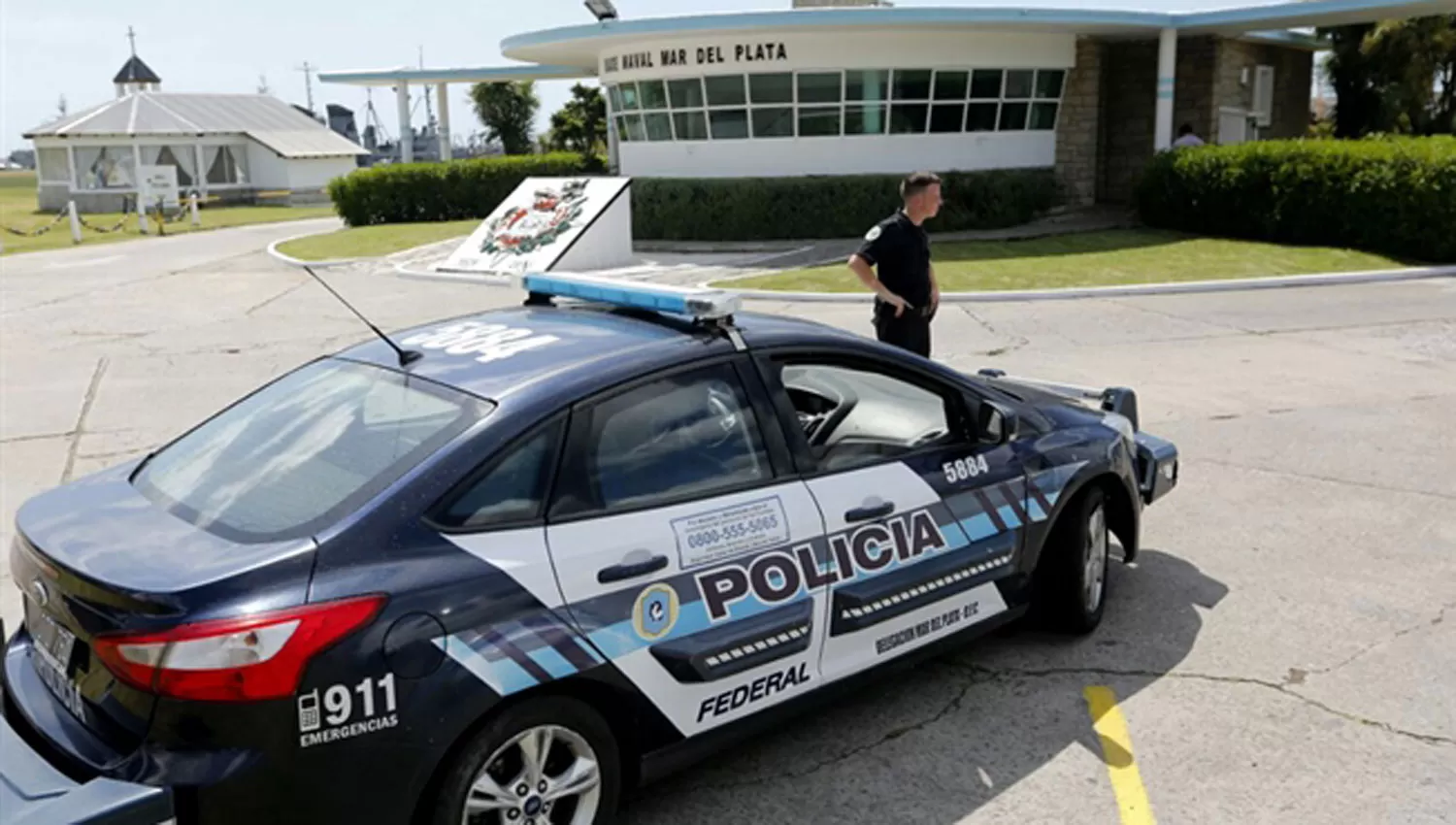 BASE DE MAR DEL PLATA. La Policía Federal ingresó a la base. FOTO TOMADA DE LA NACIÓN