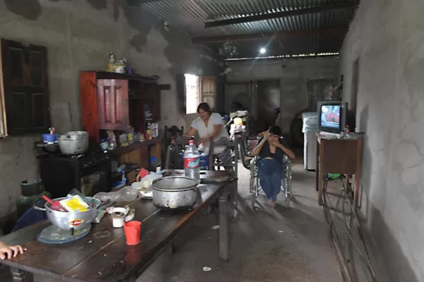 Otra vez bajo el agua: “trabajo todo el día para tener algo y por el agua perdí todo”