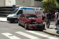 Una persona resultó herida en un violento choque que alteró la siesta del microcentro
